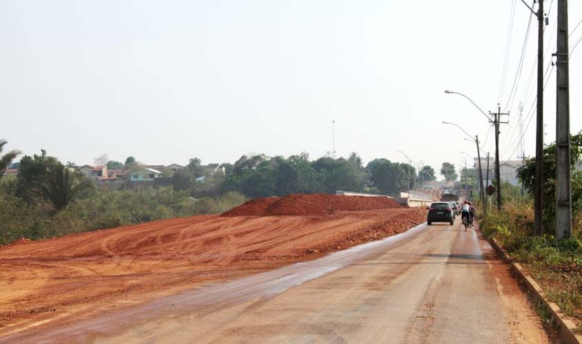 Construção das cabeceiras da ponte sobre o rio Urupá estão sendo finalizadas