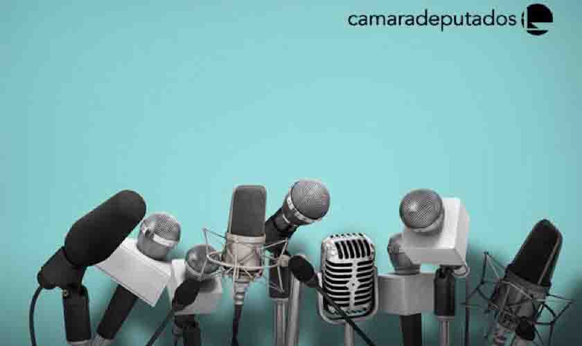 Lei permite que partidos se unam em federações e atuem como se fossem uma só legenda por quatro anos 