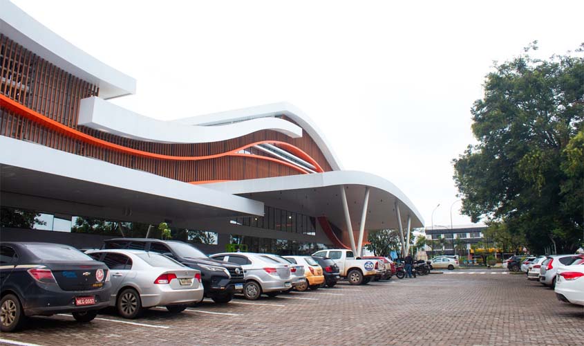 Carreta do Amor oferece mamografias na rodoviária de Porto Velho