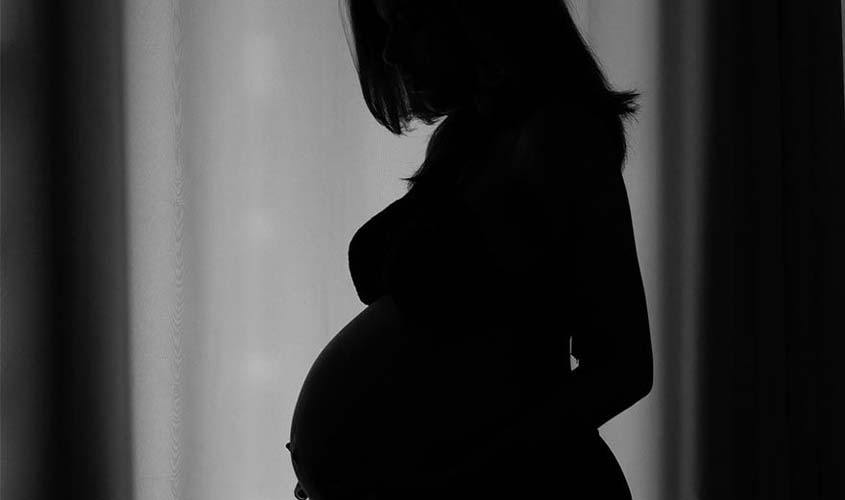 TST reconhece estabilidade a recepcionista que pediu demissão sem saber da gravidez