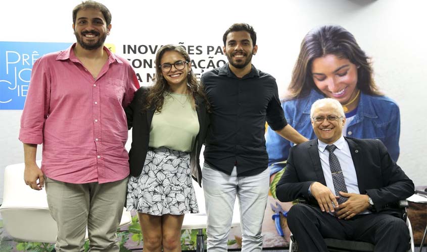 Jovem Cientista: estudantes e pesquisadores são premiados