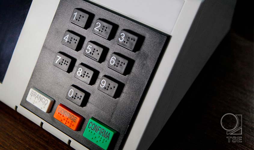 TSE substituiu 1.883 urnas; 8 em Rondônia