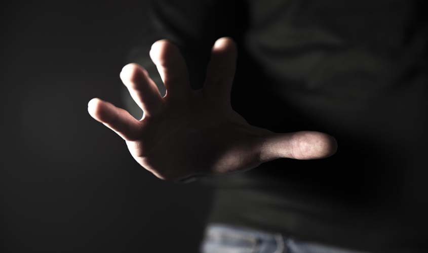 Condenação por assédio moral e sexual se baseia em depoimento