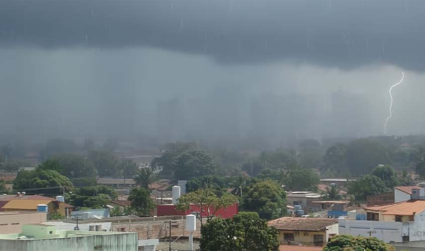 Porto Velho/RO tem sexta-feira com chuva e máxima de 33°C