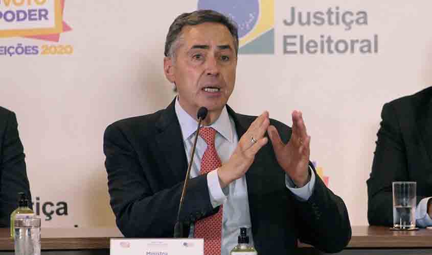 Eleição foi rápida e segura e combatemos fake news, diz presidente do TSE