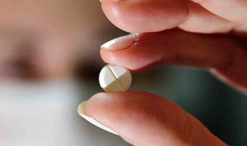 Cloroquina está associada ao risco de distúrbios mentais, alerta UE