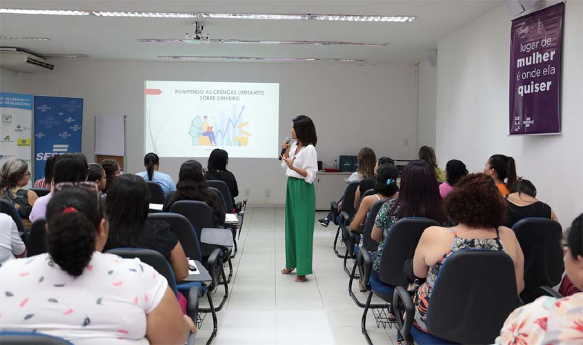 Semasf promove capacitação para participantes da Feira Empreende Mulher