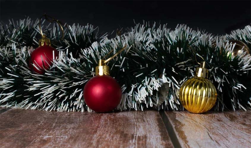 MP obtém liminar que suspende licitação para compra de enfeites natalinos em valores exorbitantes