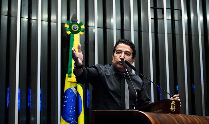 Magno Malta declara voto contrário à indicação de Flávio Dino ao STF