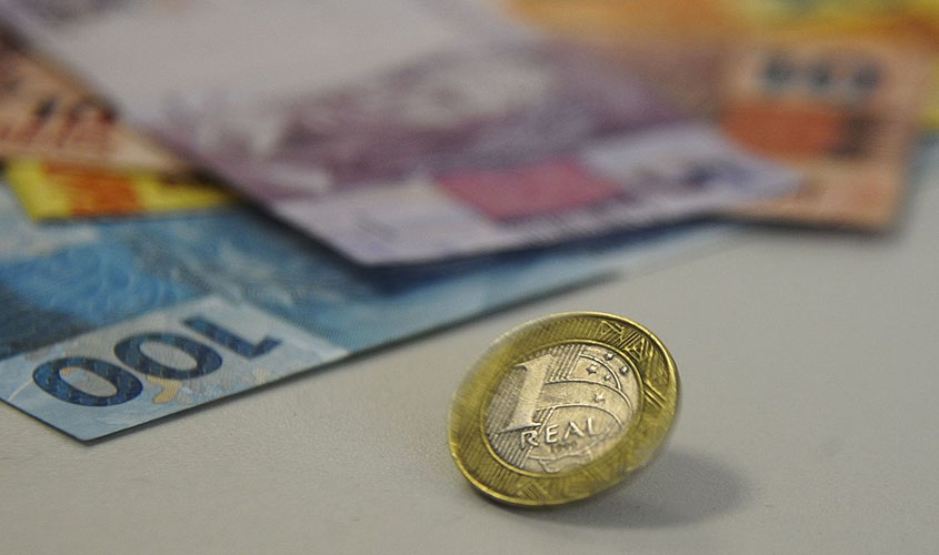 Contas do setor público têm déficit de R$ 15,3 bilhões em novembro