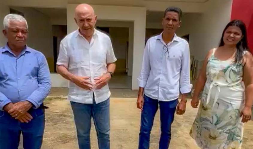 Confúcio Moura inicia retomada de obras paralisadas em Rondônia