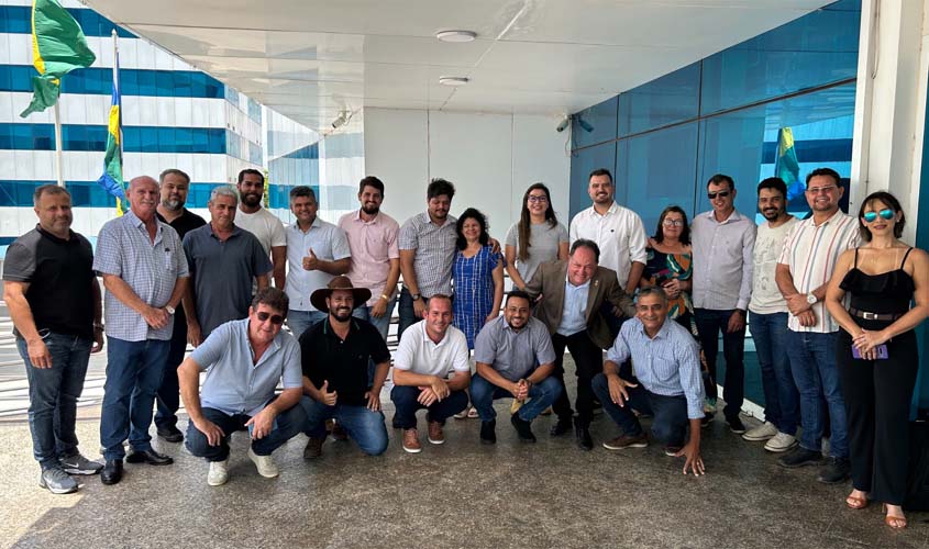 Deputado Pedro Fernandes intermedia e empresários de Rondônia ganham prazo para reformulação da 'pauta da madeira'