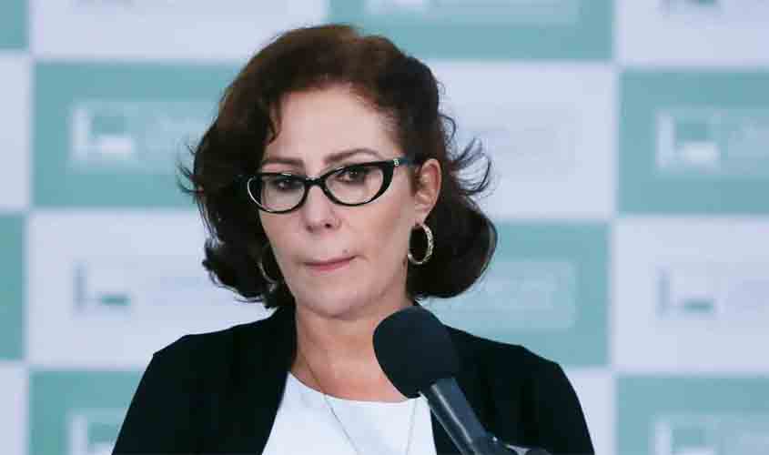 TRE-SP cassa diploma e torna inelegível deputada Carla Zambelli