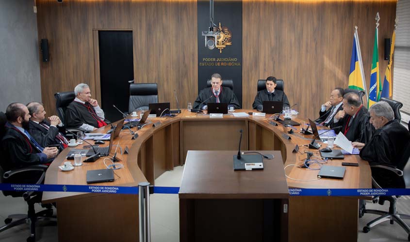 Presidente do TJRO entrega Guia Interpretativo