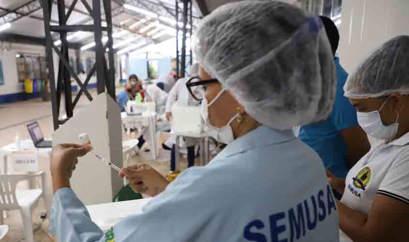 Vacinação dos trabalhadores da saúde será por ordem alfabética