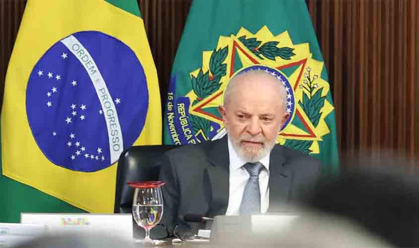 Ameaças 'insistem em sobreviver', diz Lula sobre golpe de 64