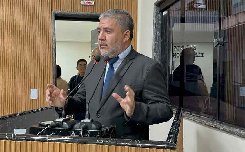 Fogaça denuncia abandono da Rua Trizidela e cobra serviços emergenciais de infraestrutura no bairro Igarapé