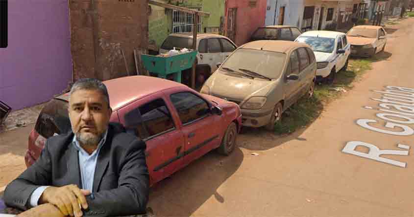 Vereador Fogaça cobra retirada de carcaças de veículos que obstruem via no Jardim Santana