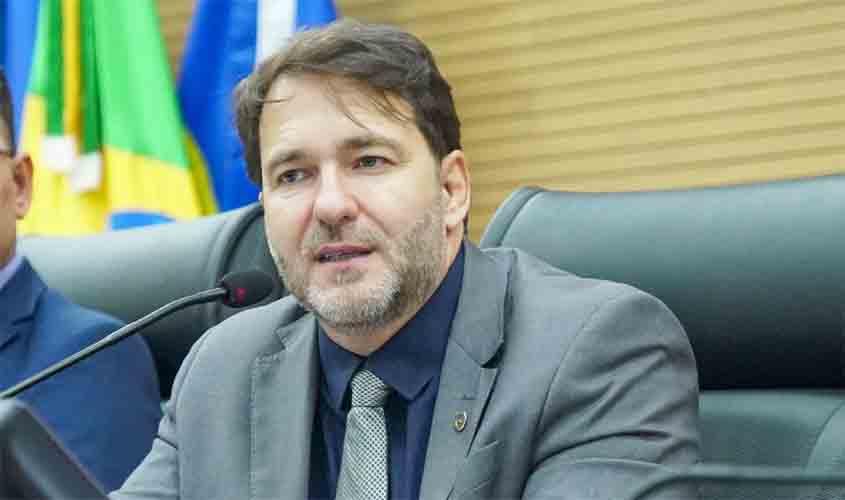 Alex Redano solicita melhorias na ponte sobre o Rio Taboca a pedido do vereador Zé Ceará