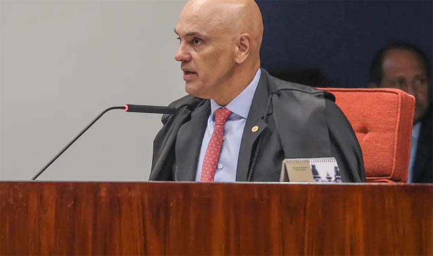 Alexandre de Moraes nega ter viajado em aviões de Vorcaro