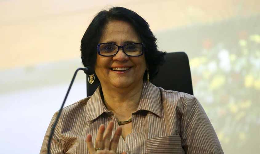 Corrupção causa dano semelhante ao de arma de destruição, diz ministra