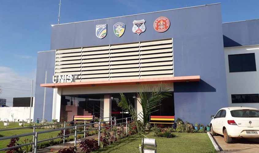 Usando moto da mãe sem permissão, adolescente barbariza no trânsito de Vilhena e empreende fuga alucinada