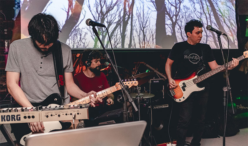 Banda WARI apresenta novos e antigos trabalhos em LIVE DE QUARENTENA nesta terça-feira