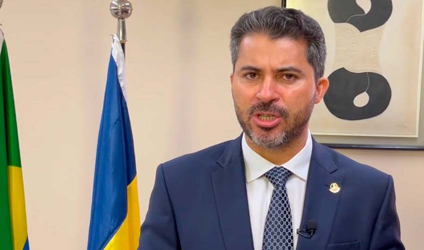 Analista diz que senador Marcos Rogério, defensor de Bolsonaro e da cloroquina, é o candidato ao Governo do Estado mais atrasado na vacinação