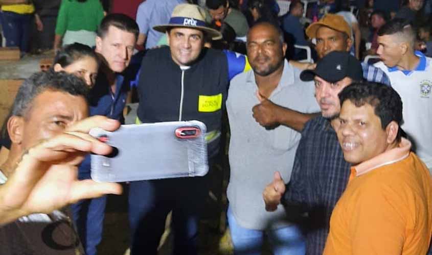 Em visita a Urupá deputado Jair Montes se reúne com produtores e confirma recurso de R$ 700 mil para educação e estradas