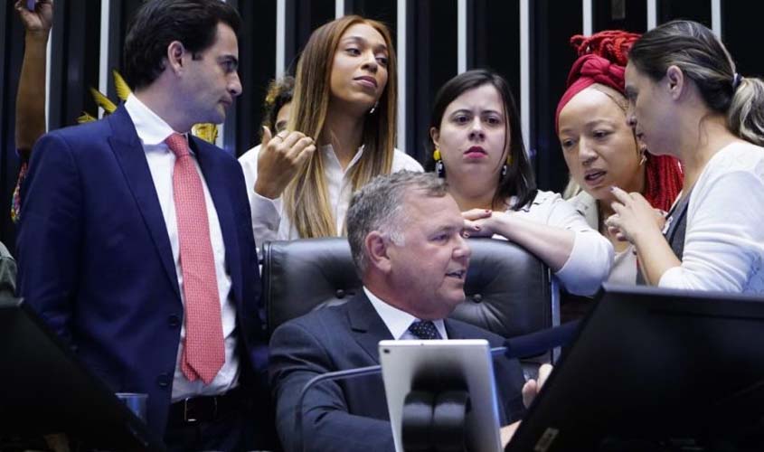 Sob a presidência de Mosquini, Câmara dos Deputados aprova marco temporal