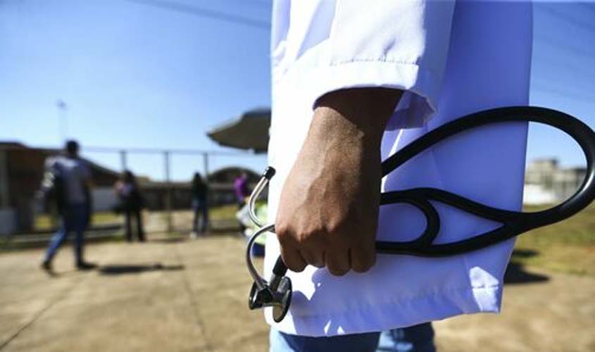 'Decisões que incluem terceirizados na folha de pagamento colocam prefeituras na mira da LRF', alertam gestores