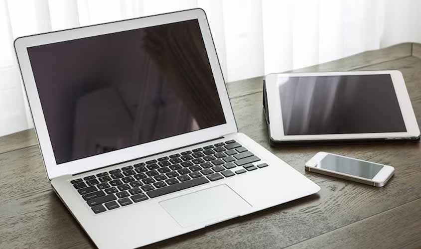 Tablet ou Notebook: Qual é a melhor opção para estudantes?