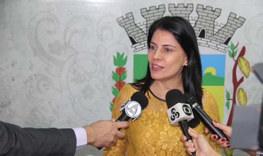 Vereadores seguem relatório do TCE e aprovam Contas de 2017 da prefeita Glaucione