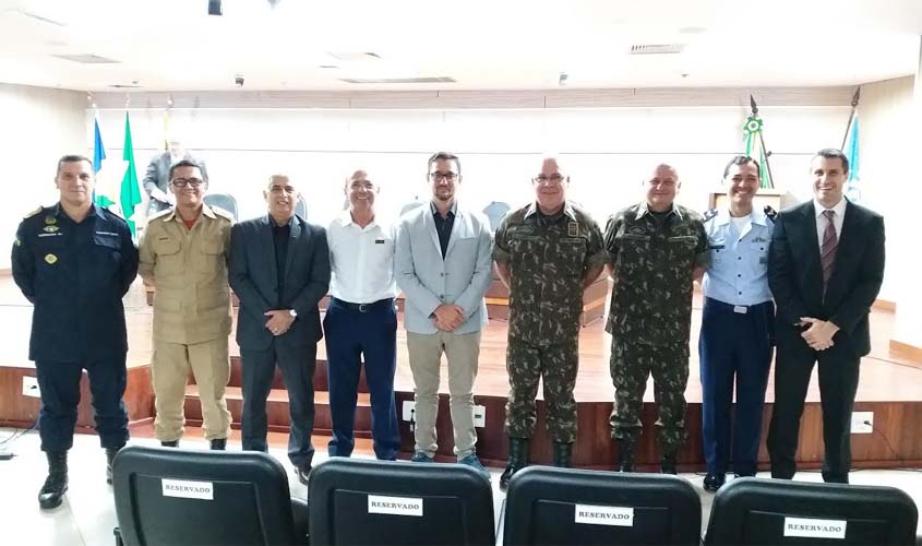 Deputado Anderson destaca atuação do Exército nas fronteiras do Estado em evento alusivo aos 50 anos da 17º Brigada