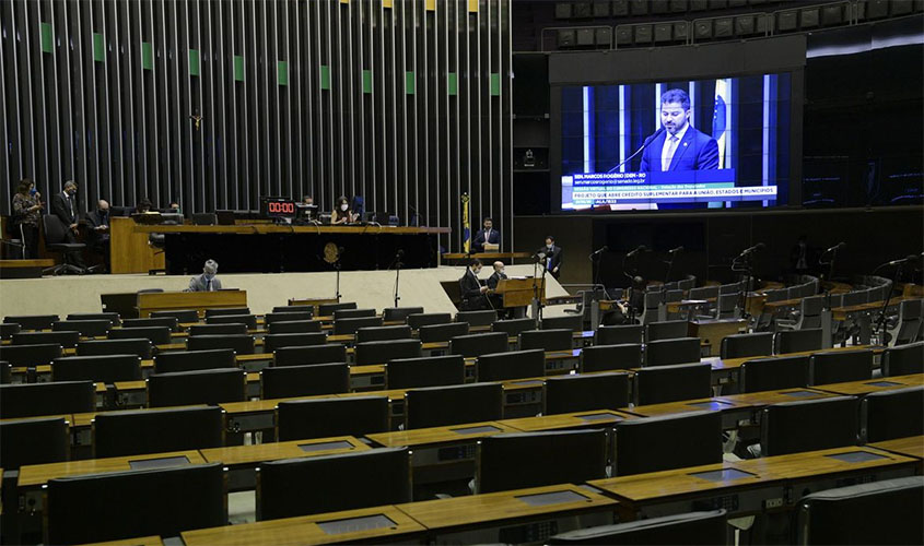 Senado aprova, com alterações, a MP do saque do FGTS