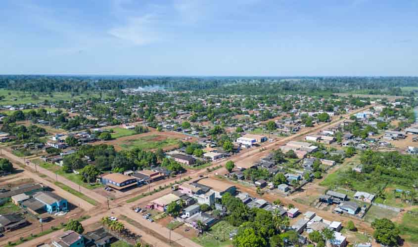 Eleitos com a participação inédita dos moradores, administradores distritais tomam posse nesta sexta-feira (1)