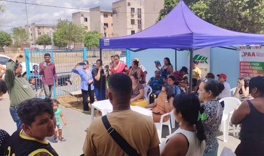 Famílias em vulnerabilidade receberam cestas básicas no Cras Antônio Rocha em Porto Velho