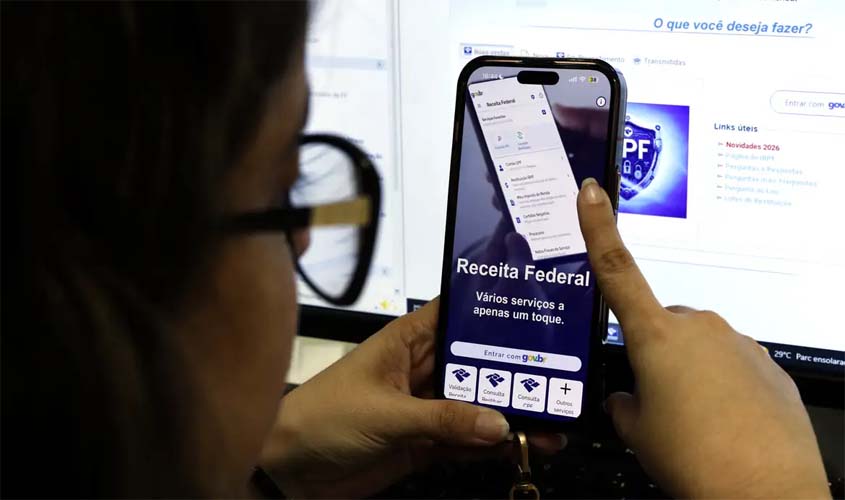 Receita paga 3º lote da restituição do IR 2026