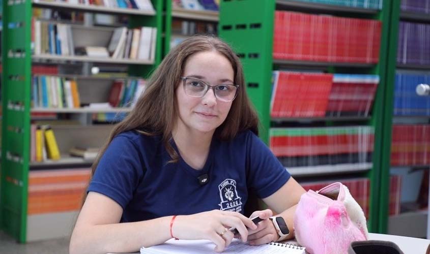 Adoção transforma a vida de adolescente