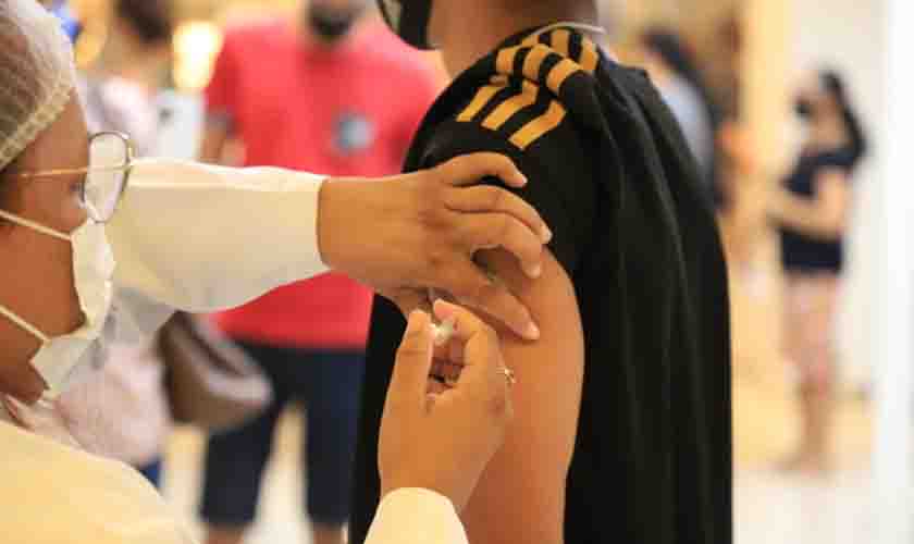 Mais de 17 mil adolescentes já foram imunizados contra a covid-19 em Porto Velho