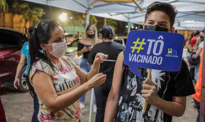 Prefeitura realiza a 12ª edição do drive-thru de vacinação nesta quarta-feira (1º)