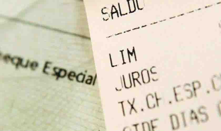 Penhora sobre saldo em conta corrente não abrange valores de cheque especial 