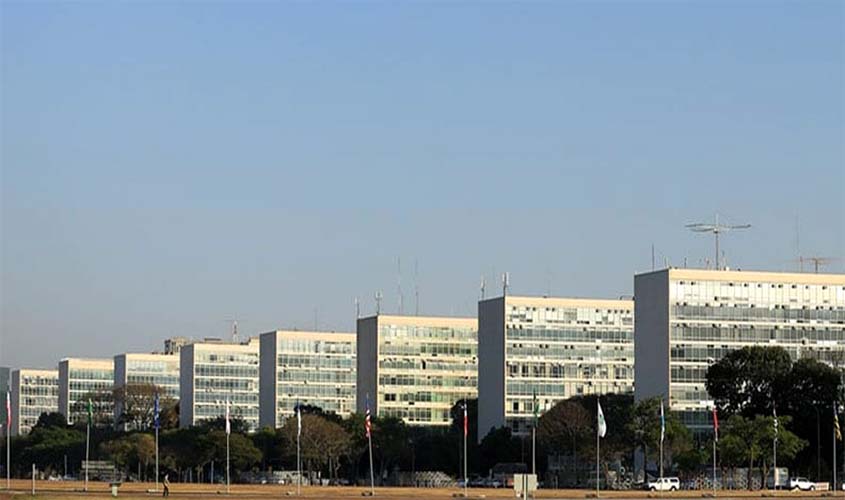 Decisão judicial para Técnicos-Administrativos em educação dos ex-Territórios: enquadra ou não no PCCTAE?