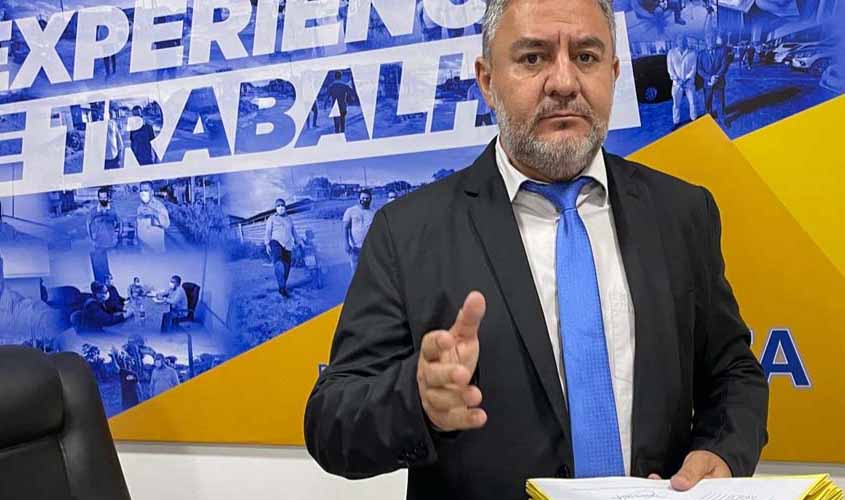 Vereador Fogaça solicita sinalização em vias do bairro Três Marias para aumentar a segurança viária