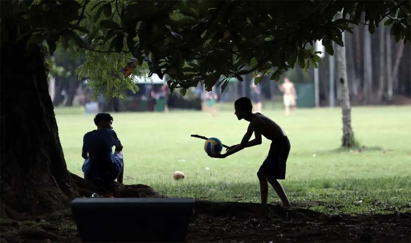 Agosto termina com temporais no Sul e calor no Norte