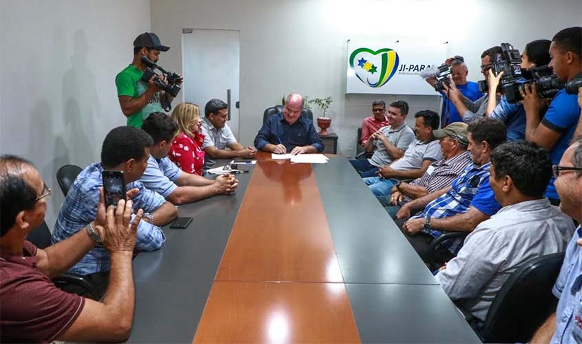 Ji-Paraná: Sancionada Lei que regulamenta o transporte por aplicativo