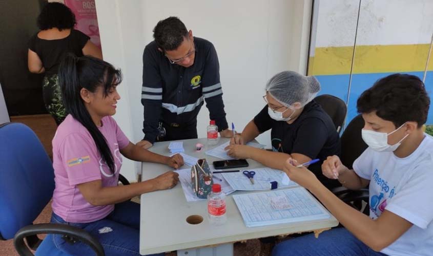 Vacinação é levada a servidores municipais