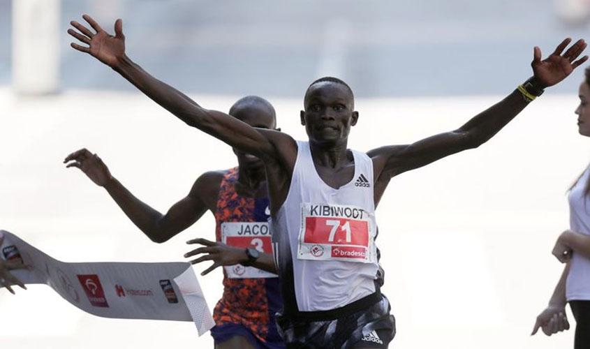 Quenianos dominam e vencem São Silvestre