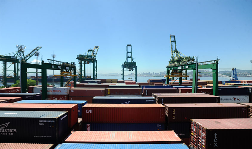 Superávit da balança comercial chega a US$ 1,461 bilhão na terceira semana de dezembro