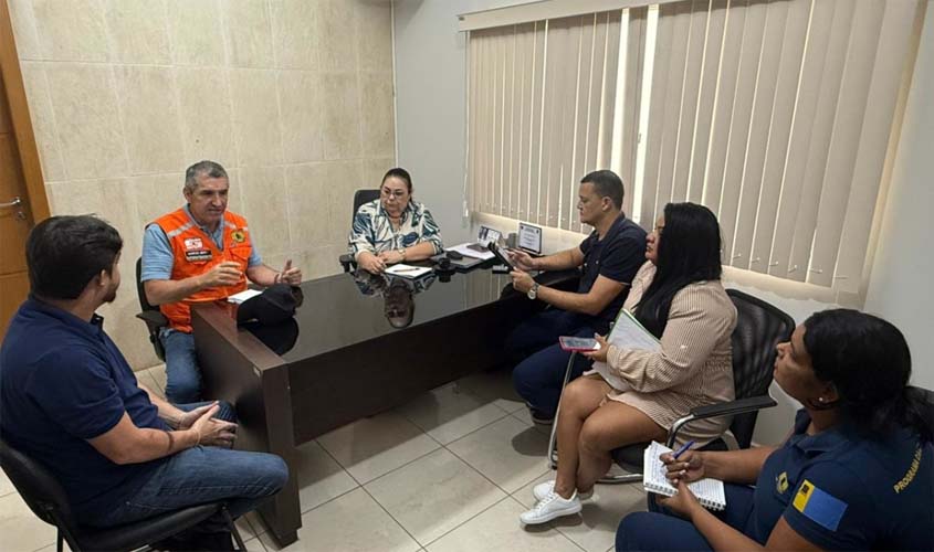 Prefeitura integra ações sociais para ribeirinhos 